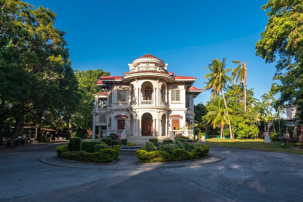 Pluxeeventures_Iloilo 